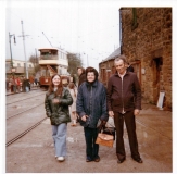 1974  Lynda, Betty and George