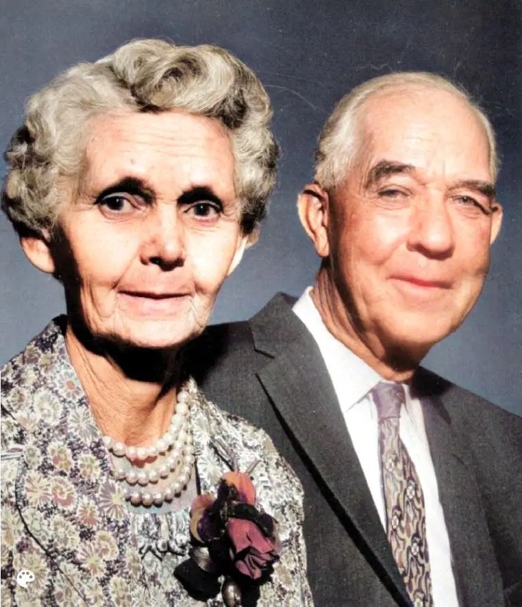 George & Rosa Shiels 1886-1962 in senior years