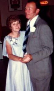 G9 1981 Cliff Lenore