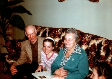 1982 Leonard, Joanne and Hilda