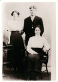 1910 Mabel, David H and Abagail Logan