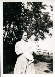 1922 Lottie and Eveleen at 10 mnth